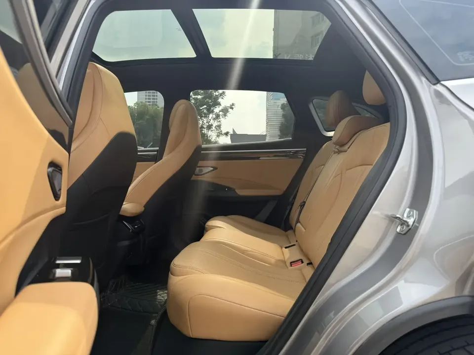 Geely Galaxy L7 Galaxy L7 2023 1.5T DHT 115km Starship 2024 — thumbnail 4