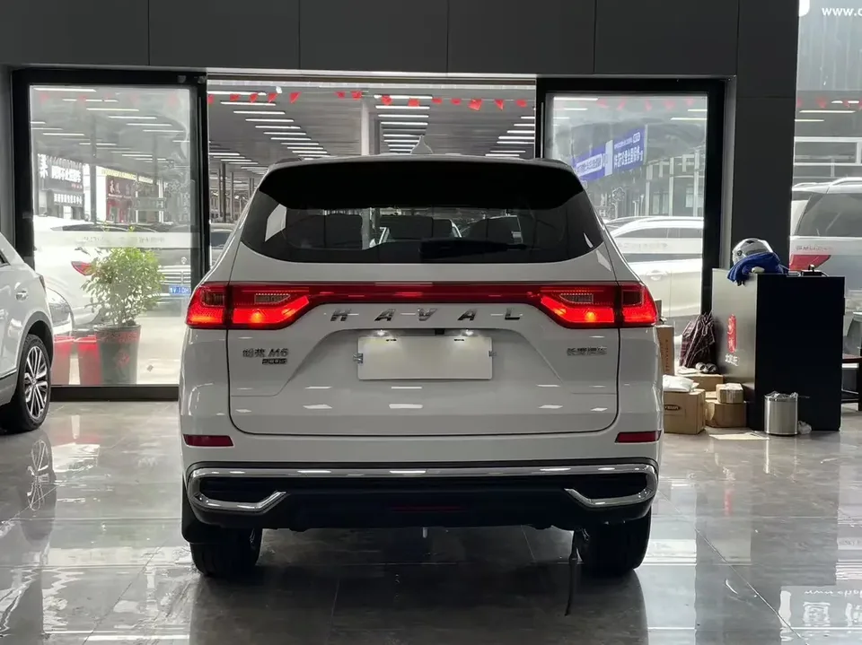 Haval M6 Haval M6 2023 PLUS 1.5T DCT Elite Smart Link 2023 — thumbnail 2