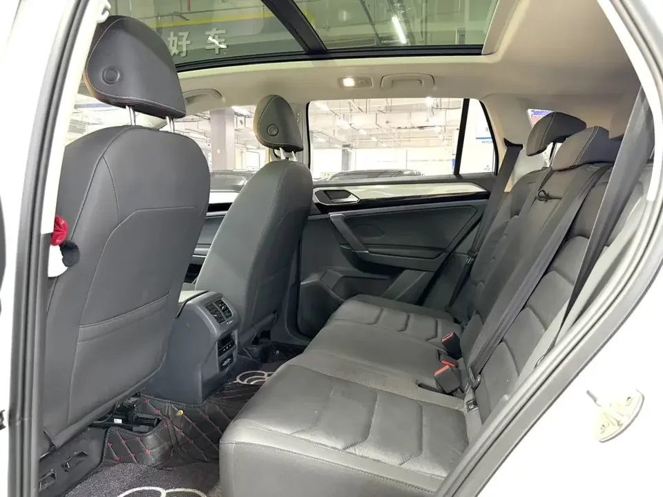 Volkswagen Tayron Tanyue 2022 280TSI 2WD Luxury Smart Edition 2022 — thumbnail 3