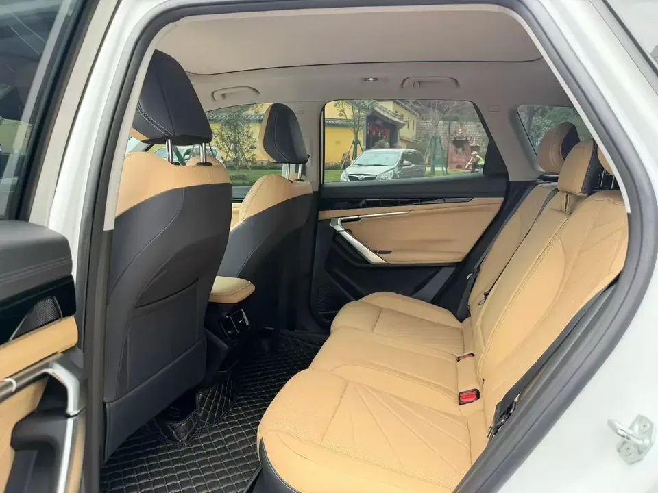 Geely Atlas L Boyue L 2023 1.5TD DCT Premium 2024 — thumbnail 3