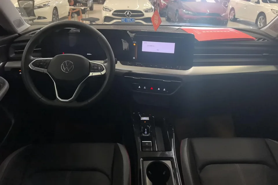 Volkswagen Lamando Lingdu 2024 Lingdu L 280TSI DSG Hot Edition 2024 — thumbnail 4
