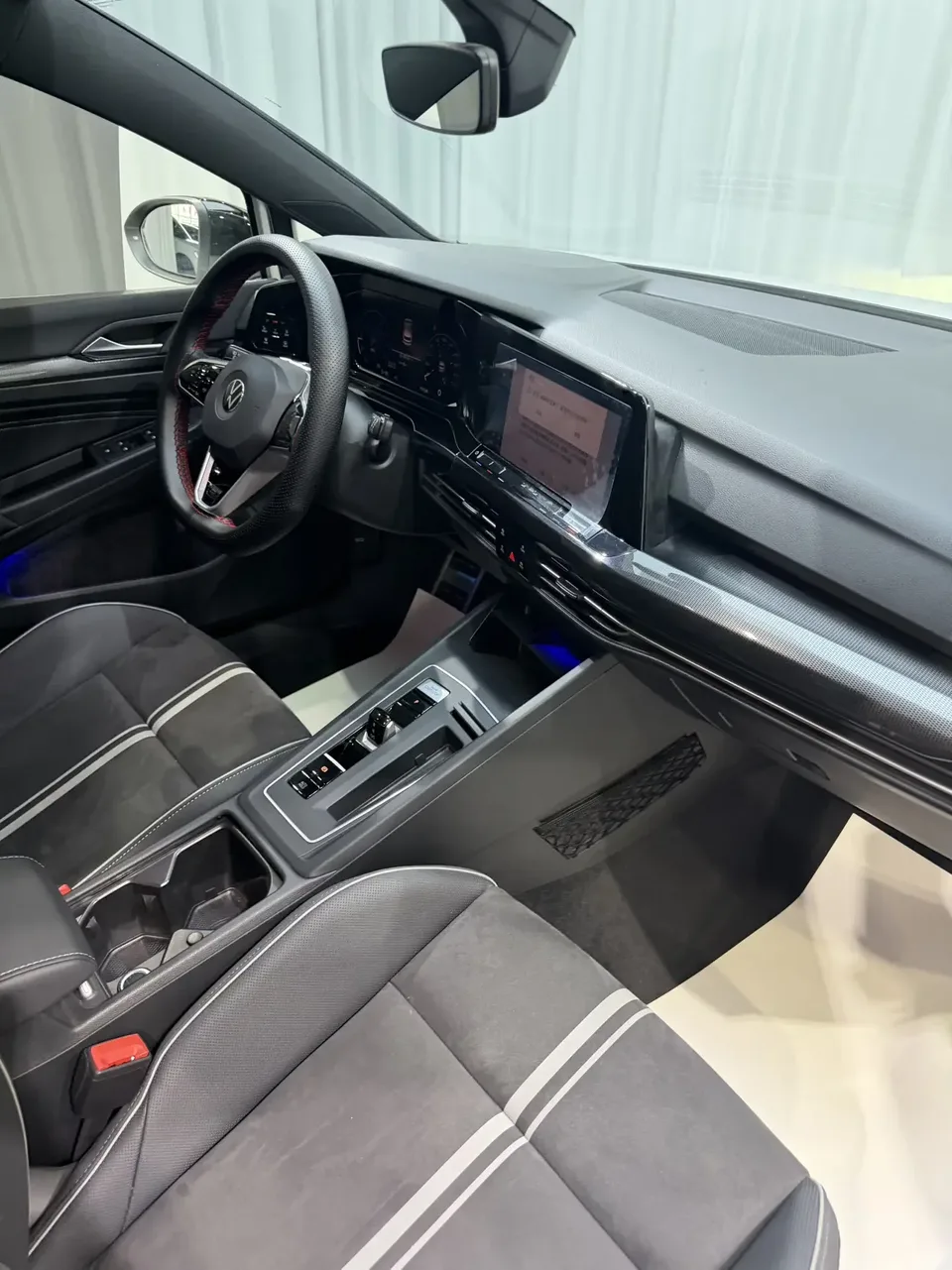Volkswagen Golf golf 2023 280TSI DSG R-Line 2024 — thumbnail 3