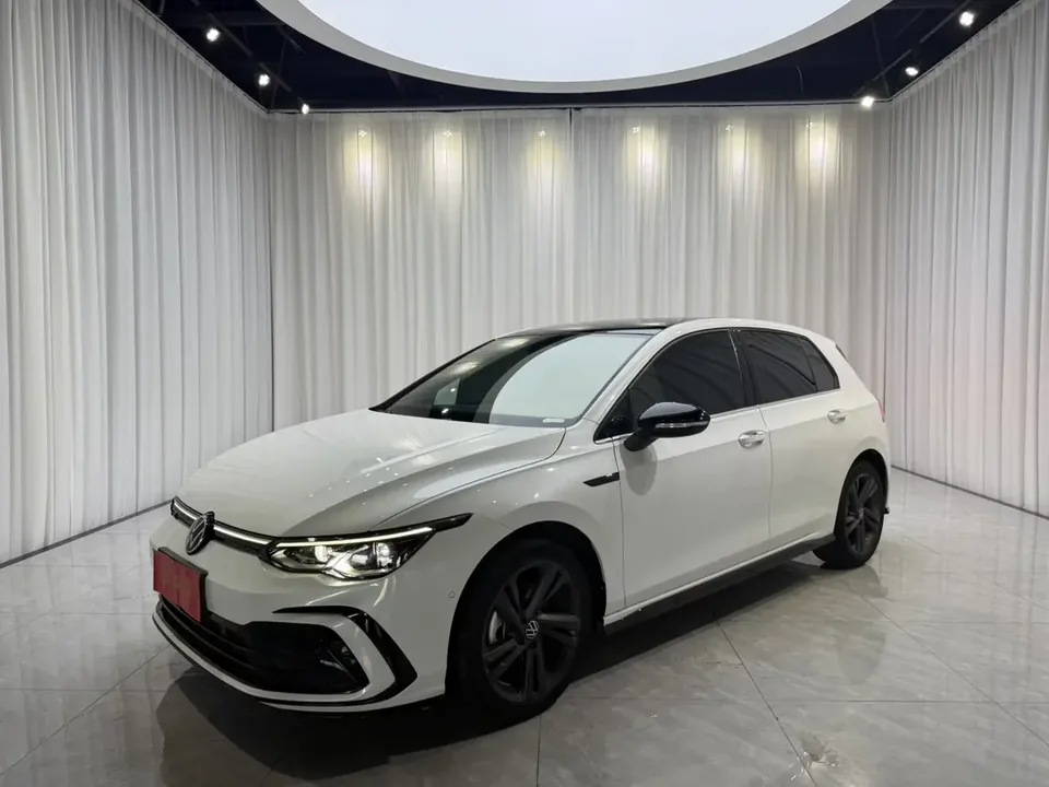 Volkswagen Golf golf 2023 280TSI DSG R-Line 2024 — photo 1, buy with delivery to Moscow