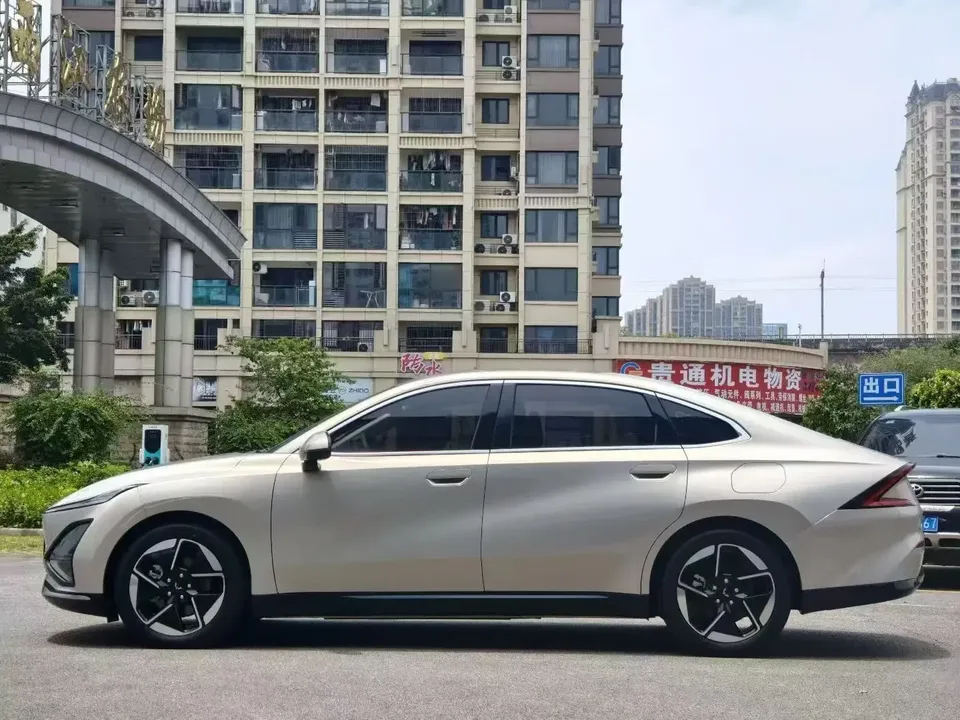 Wuling Starlight EV Wuling Starlight EV 2024 Co-creation version 510 advanced version 2025 — thumbnail 4