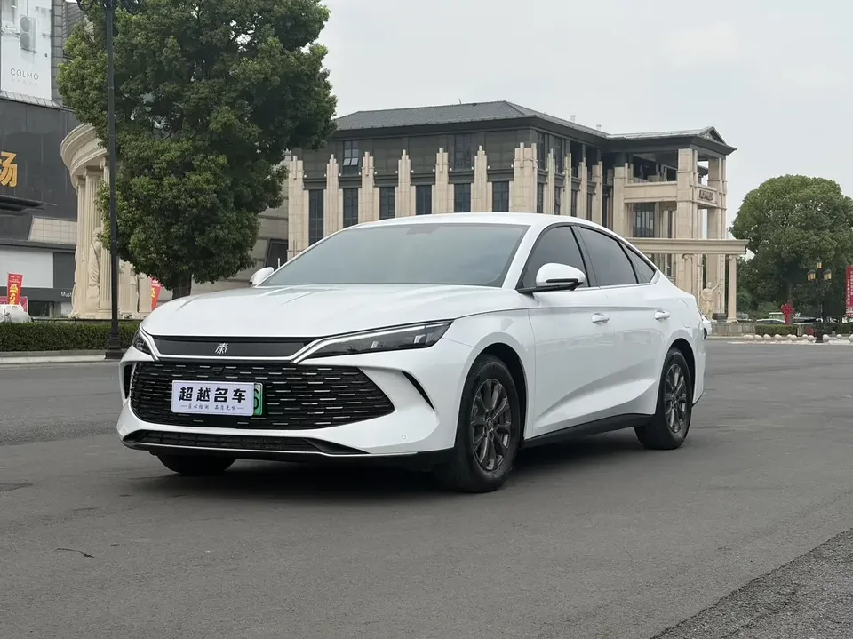 BYD Qin L DM Qin L DM 2026 DM-i 128KM Progressive 2026 — photo 1, buy with delivery to Moscow