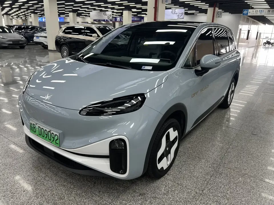 ARCFOX Extreme Fox Arctic Fox Koala S Arctic Fox Koala S 2023 2024 — photo 1, buy with delivery to Moscow