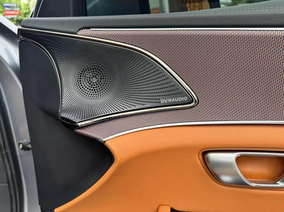 BYD Han DM Chinese DM 2022 DM-i 121KM Premium 2022 — thumbnail 4