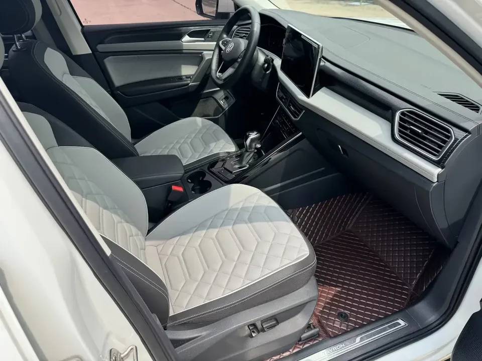Volkswagen Tayron Tanyue 2023 280TSI 2WD Luxury Plus Advanced Edition 2023 — thumbnail 4