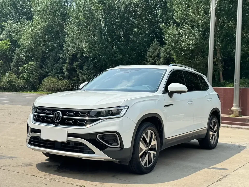 Volkswagen Tayron Tanyue 2023 280TSI 2WD Luxury Plus Advanced Edition 2023 — photo 1, buy with delivery to Moscow