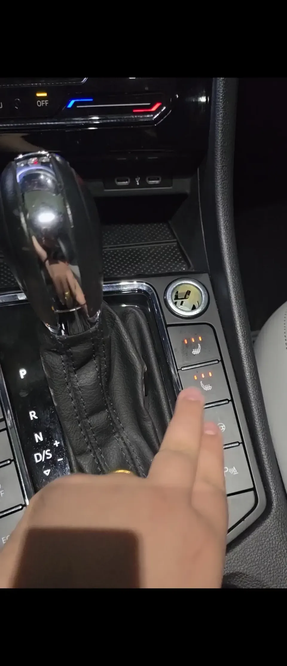 Volkswagen Bora Bora 2023 280TSI DSG Premium Edition 2022 — миниатюра 3