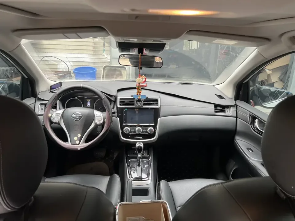 Nissan Tiida Tiida 2023 1.6L CVT Intelligent Travel Edition 2024 — thumbnail 2
