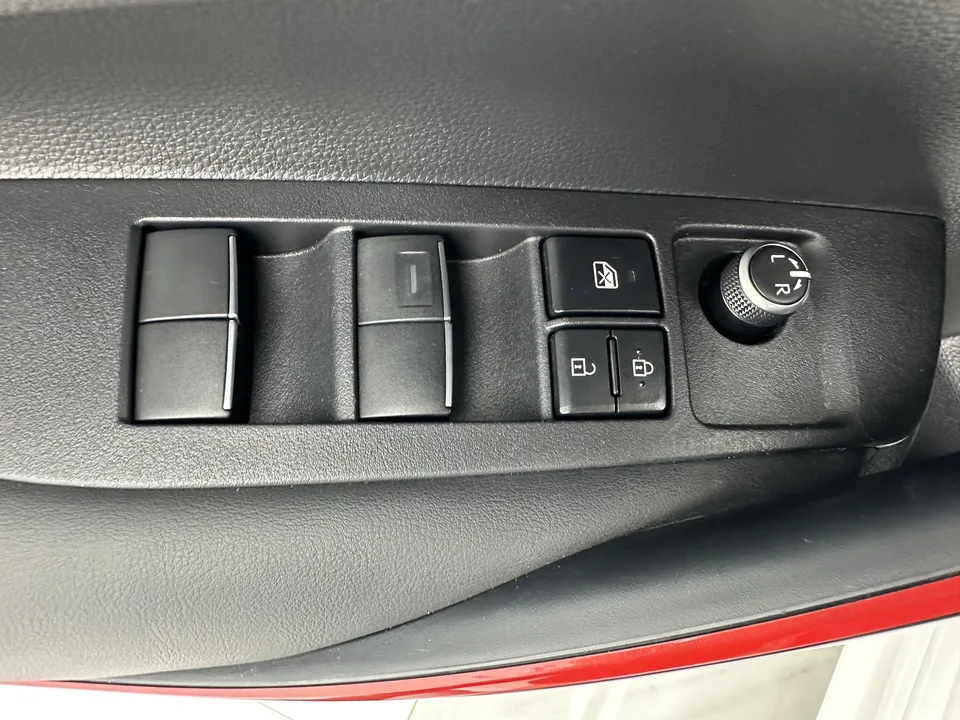 Toyota Levin Lei Ling 2023 185T Sports Edition 2023 — thumbnail 5
