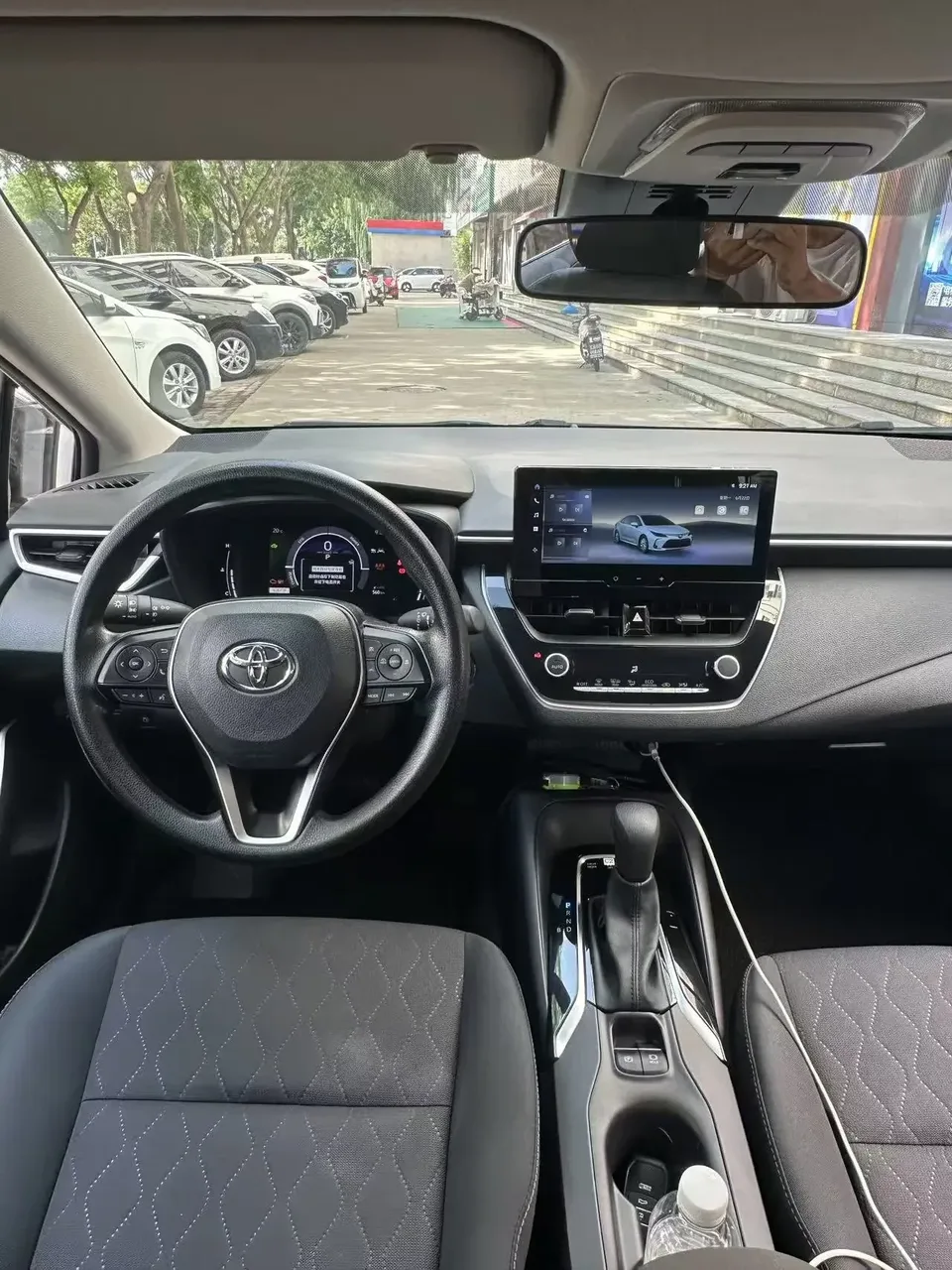 Toyota Corolla Corolla 2024 Intelligent Electric Hybrid Dual Engine 1.8L E-CVT Ultimate Edition 2024 — thumbnail 3