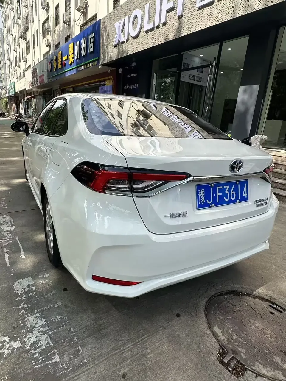Toyota Corolla Corolla 2024 Intelligent Electric Hybrid Dual Engine 1.8L E-CVT Ultimate Edition 2024 — thumbnail 4