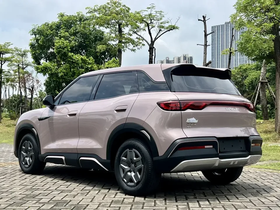 BYD Yuan Up Yuan UP 2025 Smart Driving Edition 401KM Vitality Edition 2024 — thumbnail 2