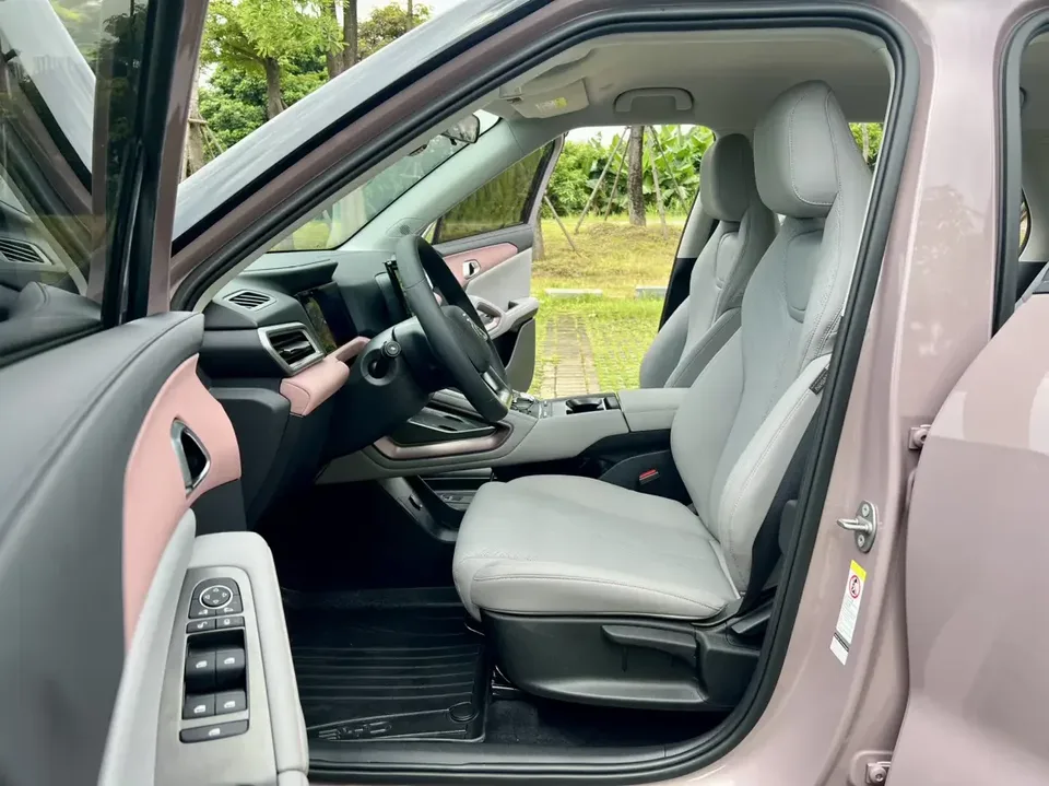BYD Yuan Up Yuan UP 2025 Smart Driving Edition 401KM Vitality Edition 2024 — thumbnail 5