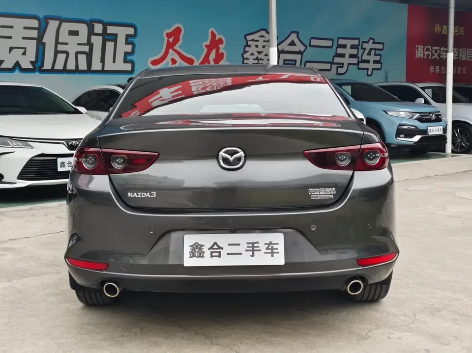 Mazda Axela Mazda3 Angkesela 2023 2.0L Automatic Elegant Edition 2023 — thumbnail 2