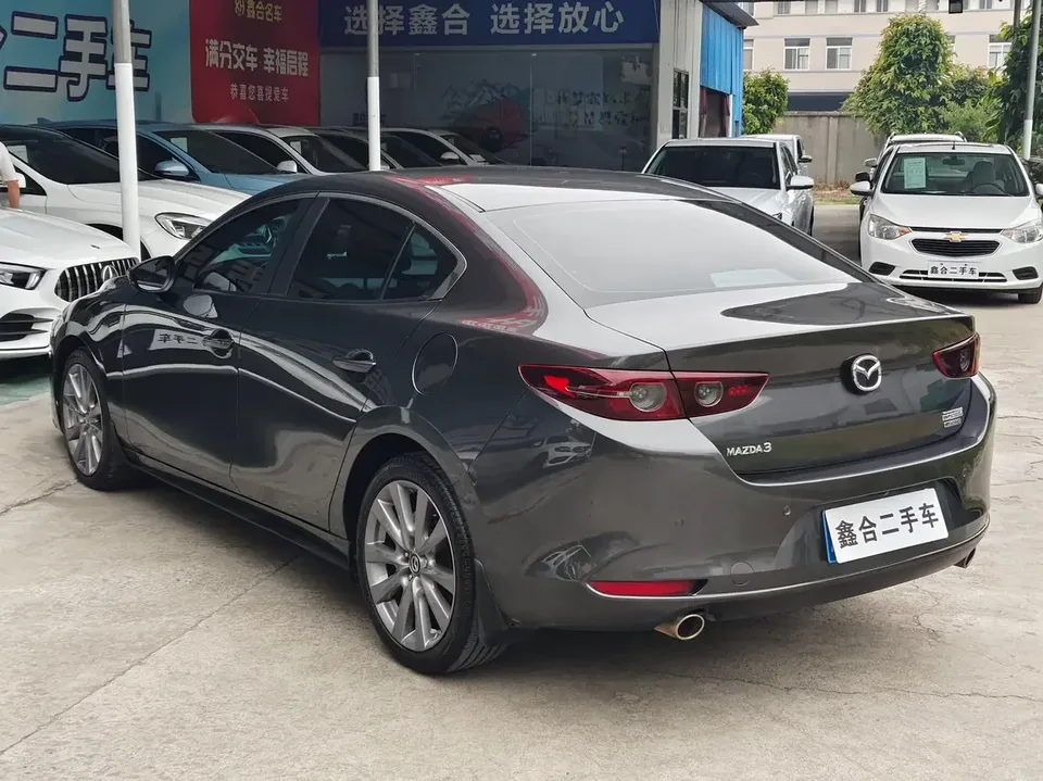 Mazda Axela Mazda3 Angkesela 2023 2.0L Automatic Elegant Edition 2023 — thumbnail 4