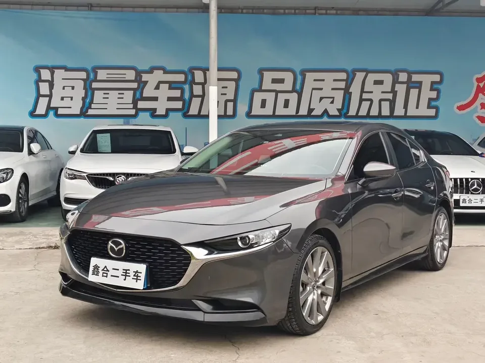 Mazda Axela Mazda3 Angkesela 2023 2.0L Automatic Elegant Edition 2023 — photo 1, buy with delivery to Moscow