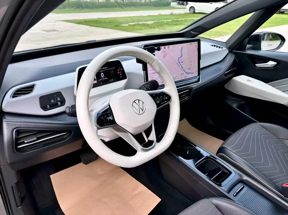 Volkswagen ID.3 Volkswagen ID.3 2025 Smart Model Outstanding Oxygen Edition 2024 — thumbnail 3