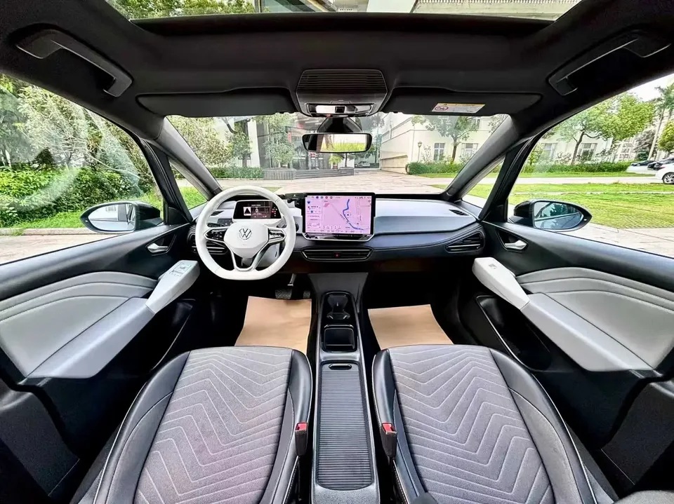 Volkswagen ID.3 Volkswagen ID.3 2025 Smart Model Outstanding Oxygen Edition 2024 — thumbnail 5