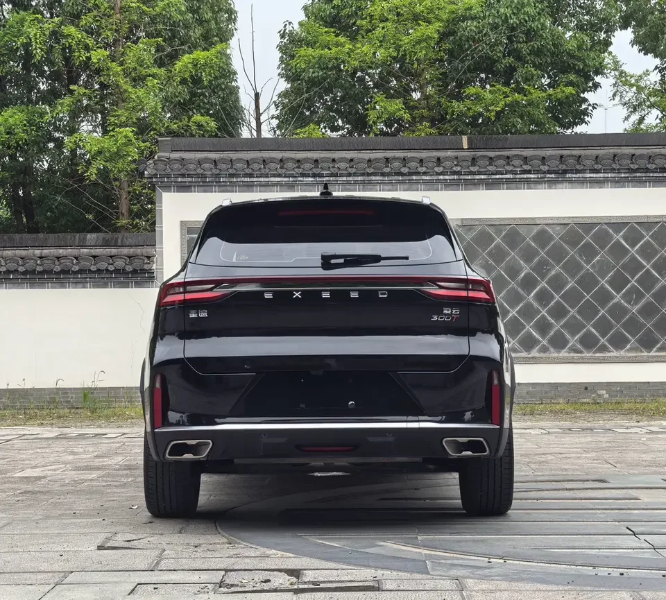 Exeed TXL Stars in the clouds 2024 Lingyun 300T 2WD Star Edition 2024 — thumbnail 2