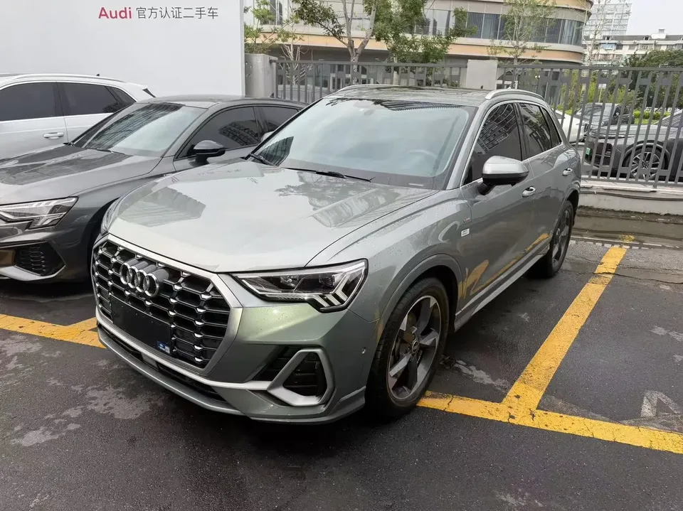 Audi Q3 Audi Q3 2022 35 TFSI Stylish Dynamic 2022 — photo 1, buy with delivery to Moscow
