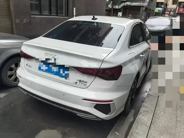 Audi A3 Audi A3 2023 A3L Limousine 35 TFSI Stylish Sports 2023 — миниатюра 3