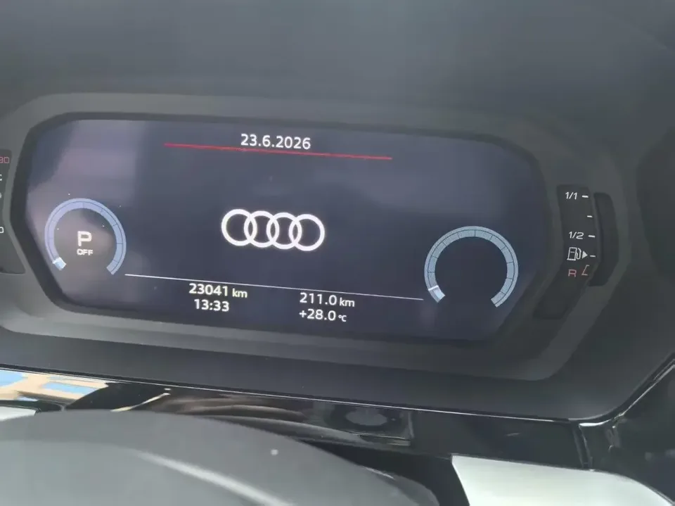 Audi A3 Audi A3 2023 A3L Limousine 35 TFSI Stylish Sports 2023 — миниатюра 4