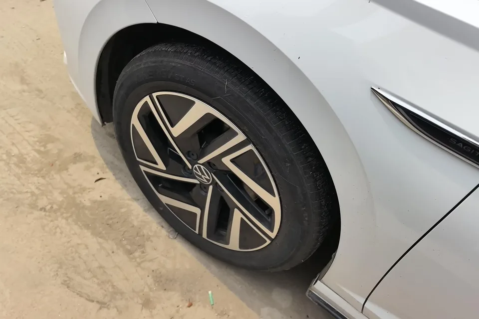 Volkswagen Sagitar Sagitar 2023 300TSI DSG Beyond Edition 2023 — thumbnail 2