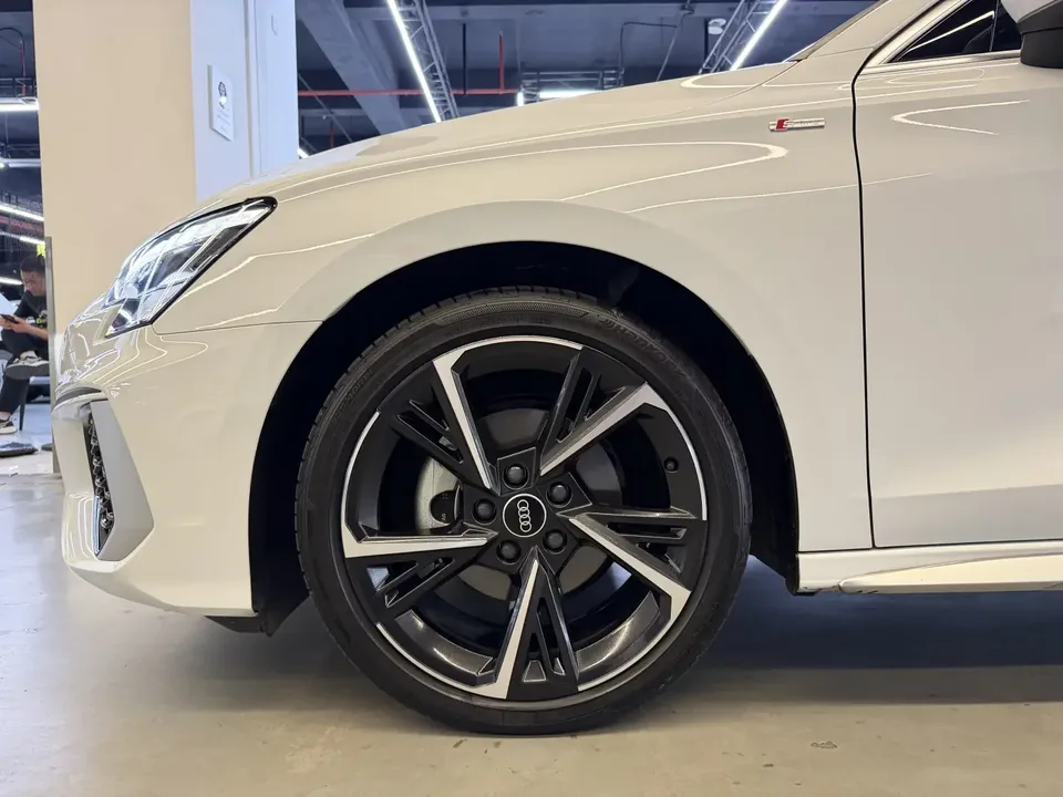Audi A3 Audi A3 2024 Sportback 35 TFSI Stylish and sporty 2024 — thumbnail 3