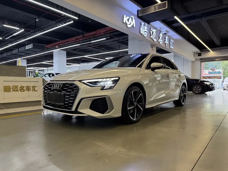 Audi A3 Audi A3 2024 Sportback 35 TFSI Stylish and sporty 2024 — photo 1, buy with delivery to Moscow
