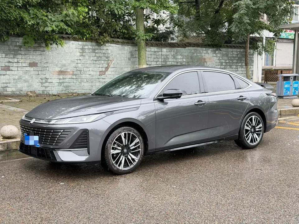 Changan Escape Escape 2026 Fourth-generation 1.5T DCT 500Bar Smart Edition 2025 — photo 1, buy with delivery to Moscow