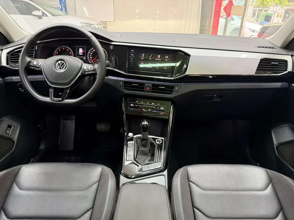 Volkswagen Tayron Tanyue 2022 280TSI 2WD Luxury Smart Edition 2022 — thumbnail 4