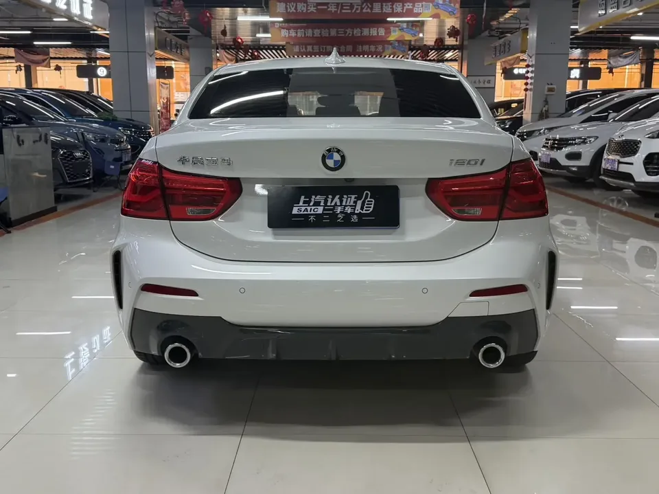 BMW 1 Series BMW 1 Series 2021 120i M Sport 2022 — thumbnail 2