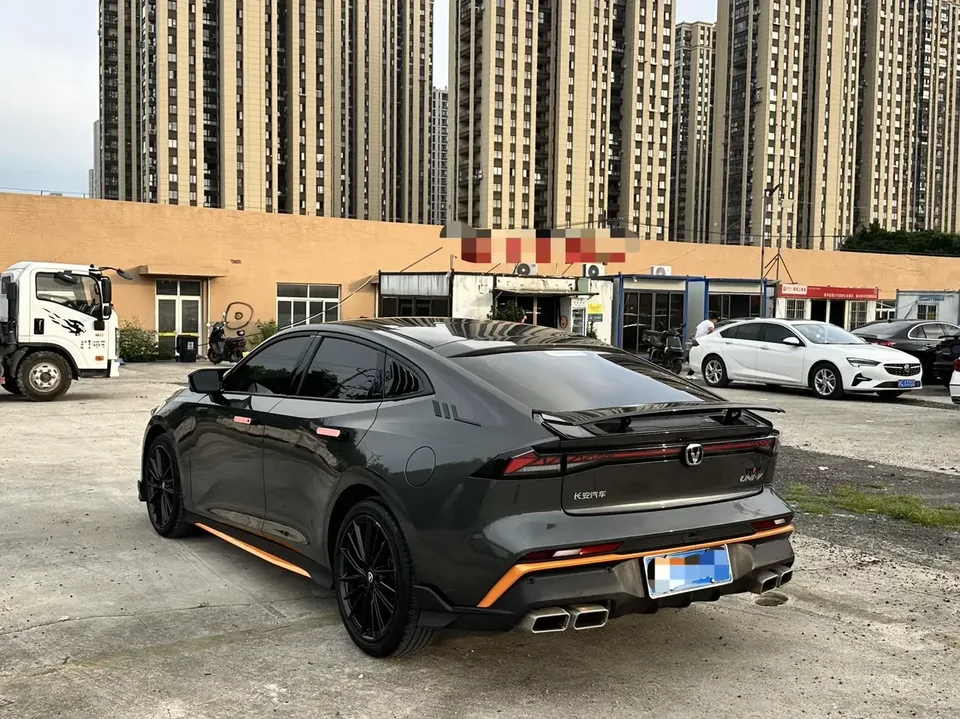 Changan UNI-V Changan UNI-V 2024 1.5T Premium Sports 2025 — thumbnail 5