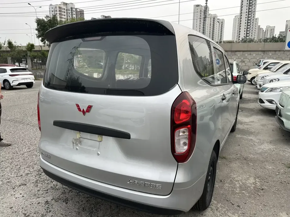 Wuling Hongguang pure electric version Wuling Hongguang pure electric version 2024 300KM Practical 2026 — thumbnail 4