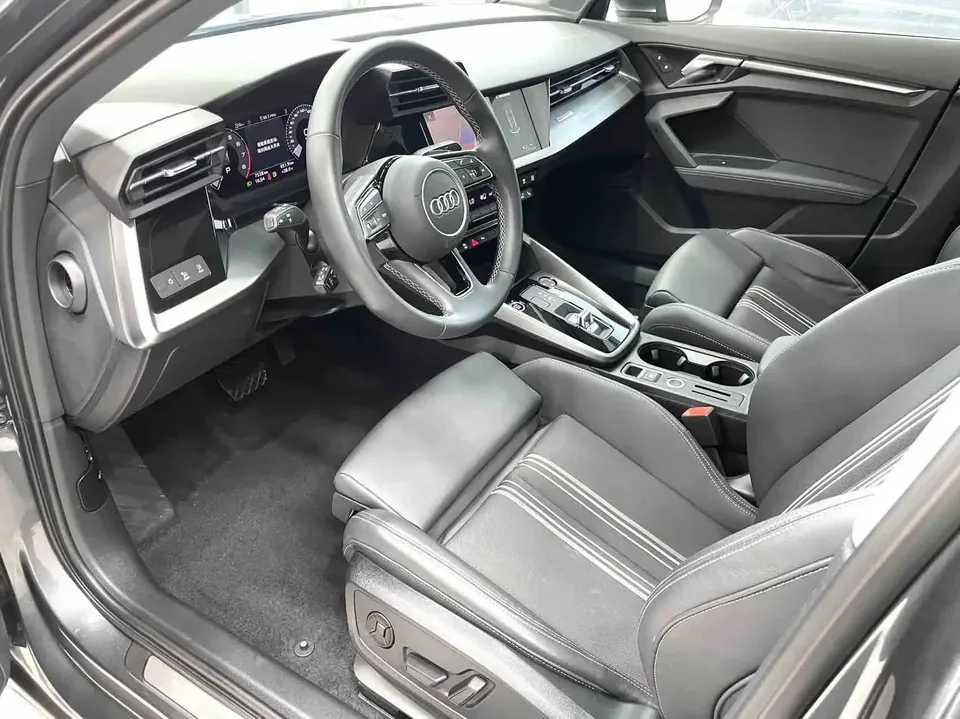 Audi A3 Audi A3 2023 Sportback 35 TFSI Stylish and sporty 2023 — thumbnail 5