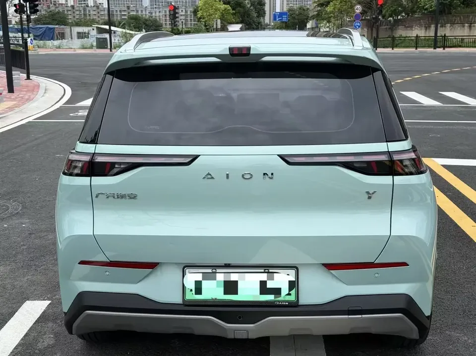 AION Y AION Y 2022 70 Intelligent Edition Lithium Iron Phosphate 2022 — thumbnail 4