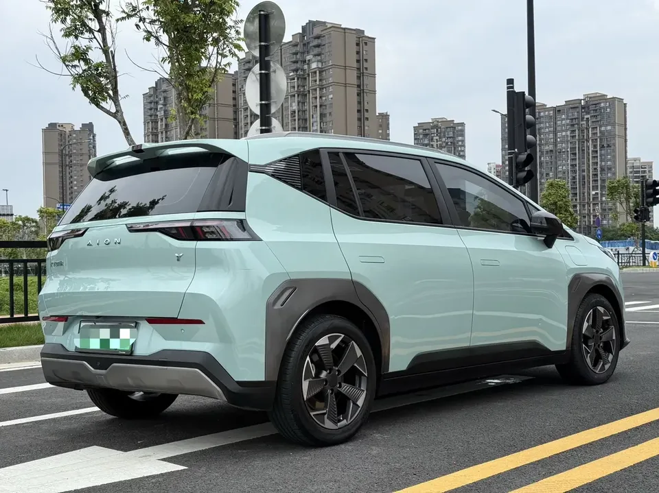 AION Y AION Y 2022 70 Intelligent Edition Lithium Iron Phosphate 2022 — thumbnail 5