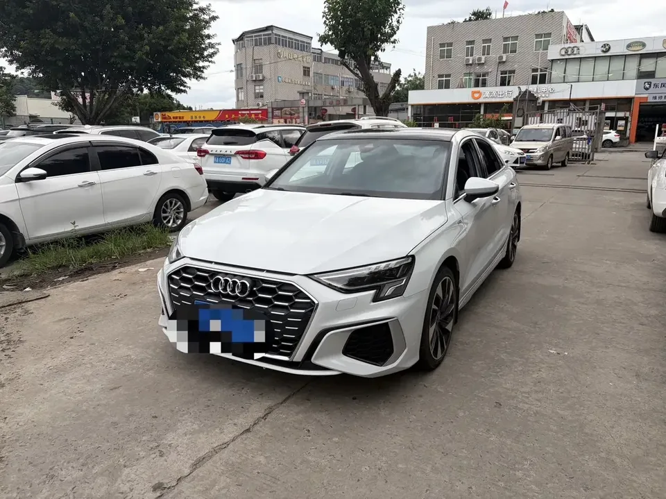Audi A3 Audi A3 2023 A3L Limousine 35 TFSI Progressive Sports 2023 — photo 1, buy with delivery to Moscow