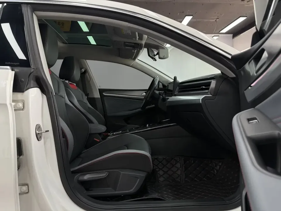 Volkswagen Lamando Lingdu 2022 Lingdu L 280TSI DSG Hot Edition 2022 — миниатюра 3
