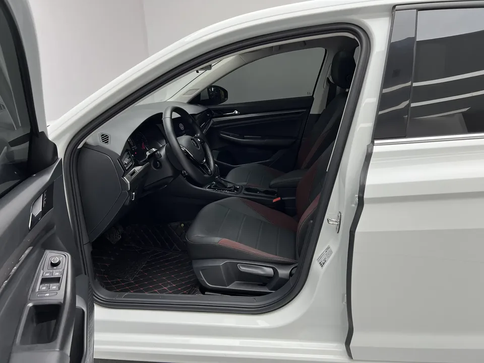 Volkswagen Bora Bora 2021 1.5L Automatic Comfort Smart Connection Edition 2022 — thumbnail 5