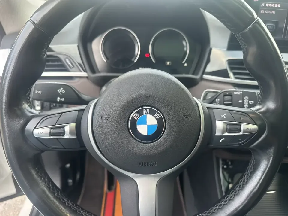 BMW X1 BMW X1 2022 sDrive20Li Premium 2022 — thumbnail 3