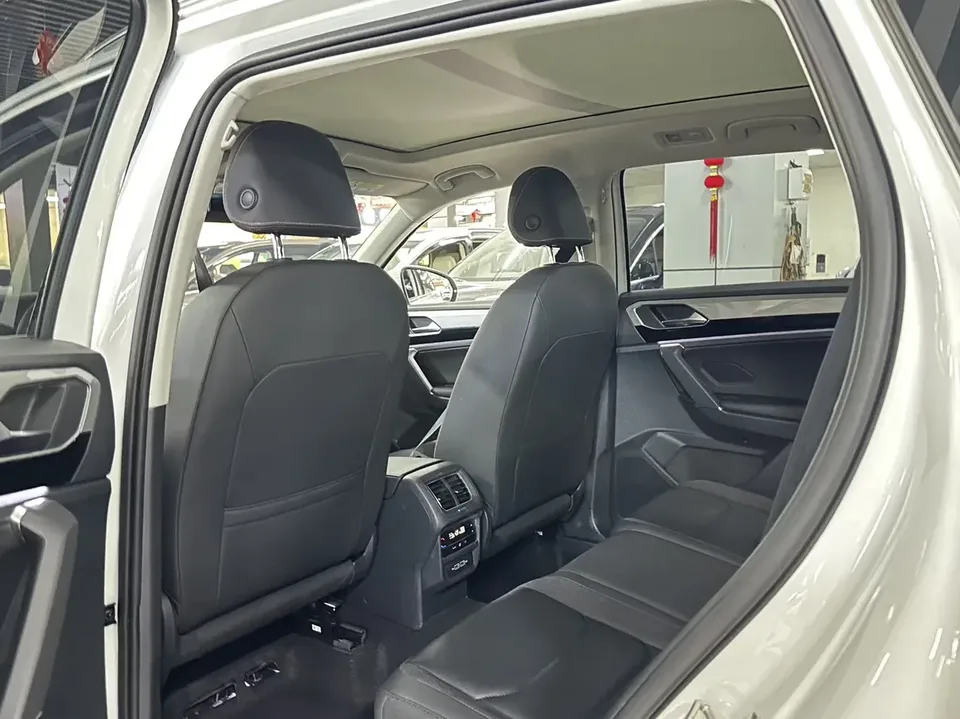 Volkswagen Tayron Tanyue 2022 280TSI 2WD Luxury Smart Edition 2022 — thumbnail 3