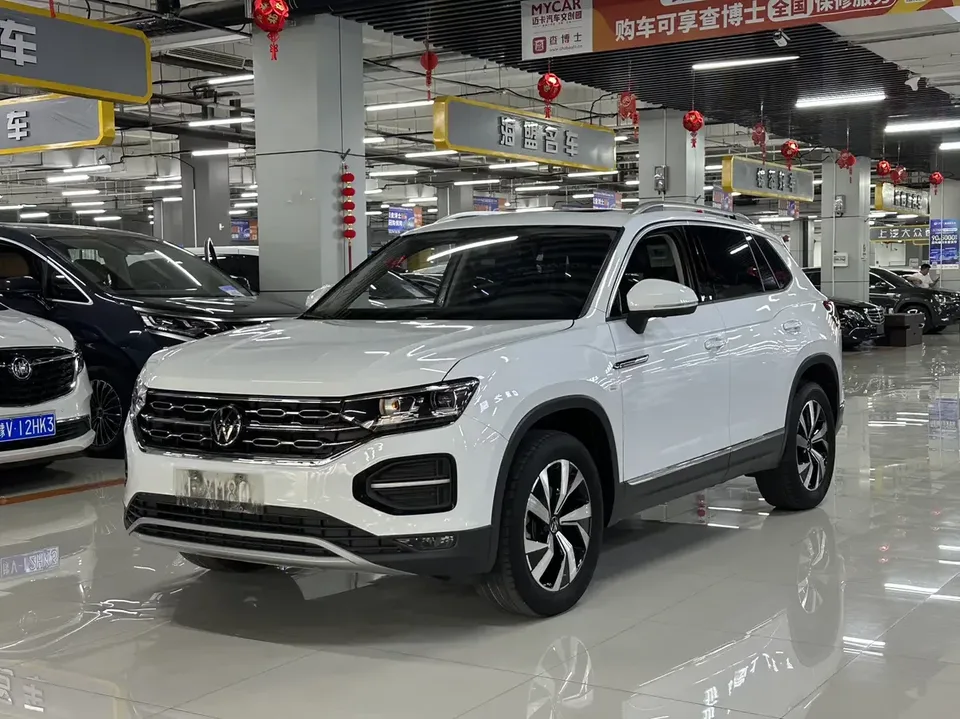 Volkswagen Tayron Tanyue 2022 280TSI 2WD Luxury Smart Edition 2022 — photo 1, buy with delivery to Moscow