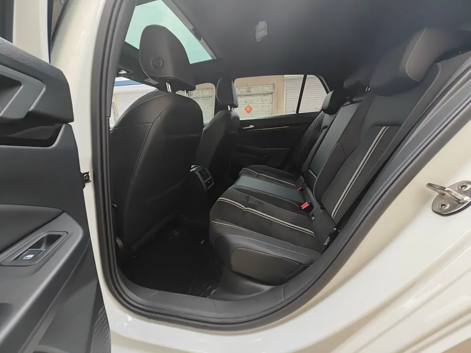 Volkswagen Golf golf 2021 280TSI DSG R-Line 2022 — thumbnail 5