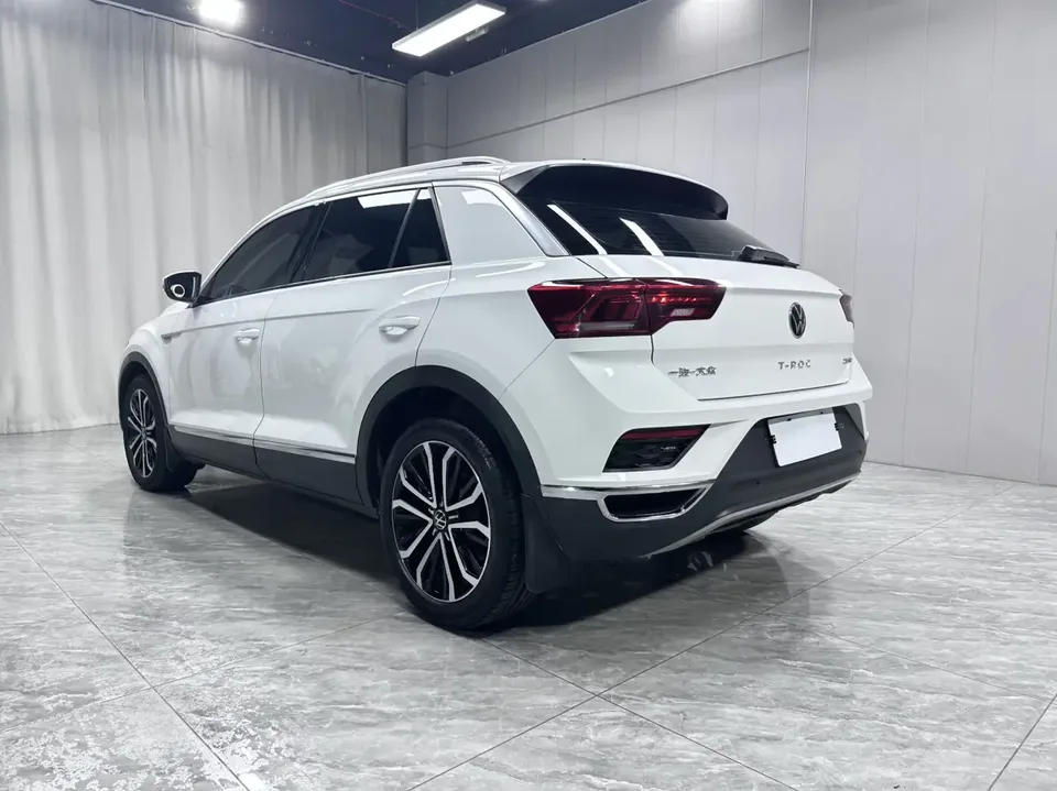 Volkswagen T-Roc TANG 2022 280TSI DSG 2WD Comfort PLUS 2022 — thumbnail 2
