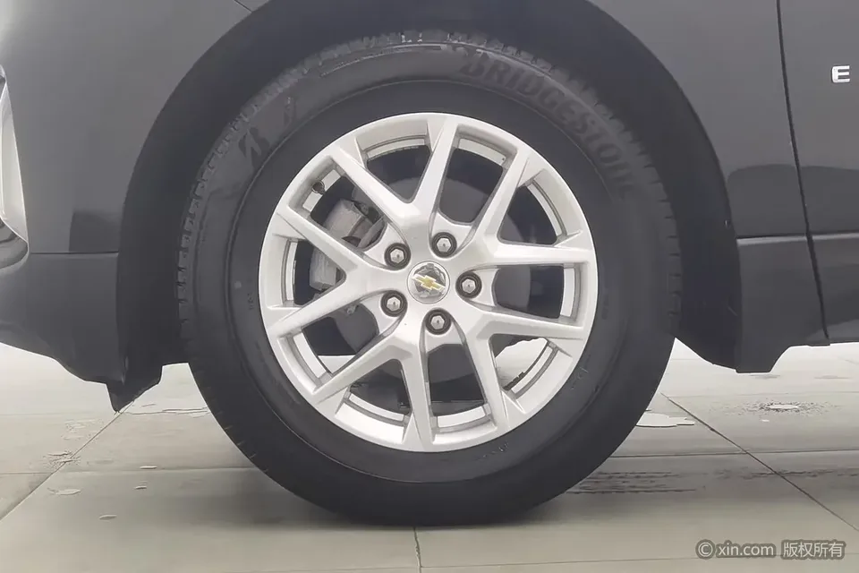 Chevrolet Equinox explorer 2023 1.5T Chijie Edition 2024 — thumbnail 3