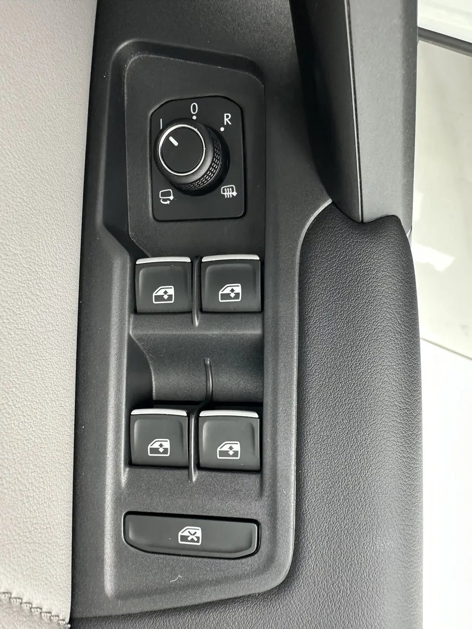 Volkswagen Tayron Tanyue 2023 280TSI 2WD Luxury Plus Advanced Edition 2022 — thumbnail 3
